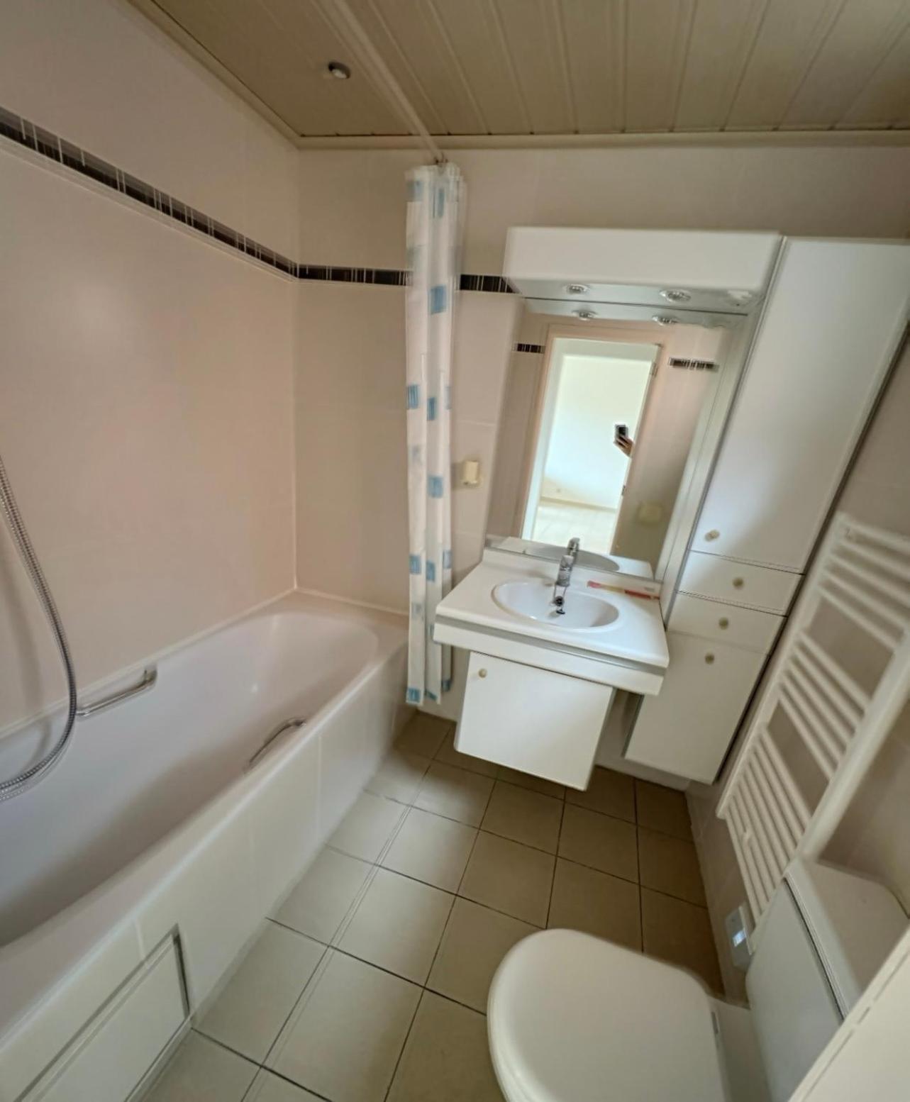 Vakantiehuis Station 64 B1 Charleroi-airport